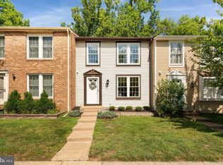 1624 Sierra Woods Dr, Reston, VA 20194