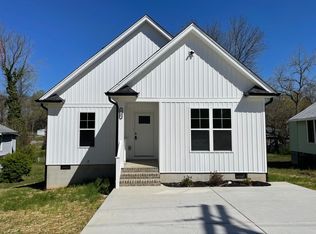 922 Culbreth Ave, Thomasville, NC 27360