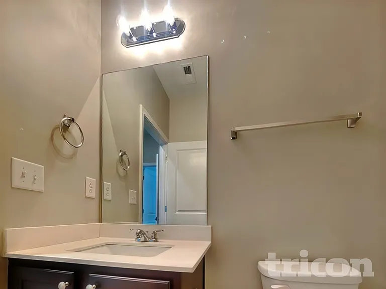 105 Sinclair Way — Photo 14