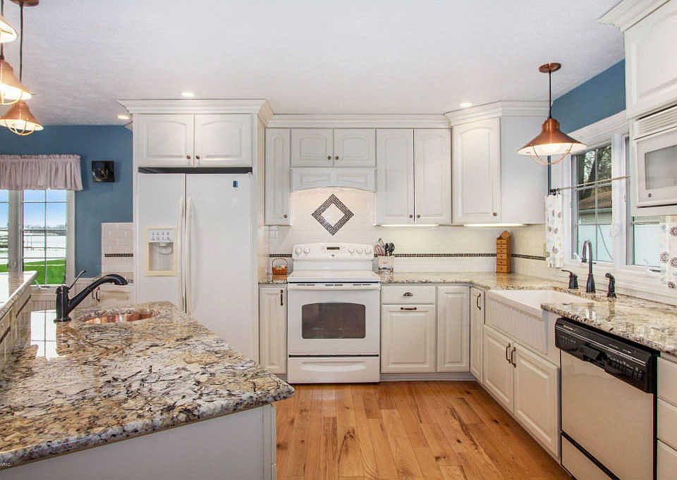 2nd image of 3889 England Dr