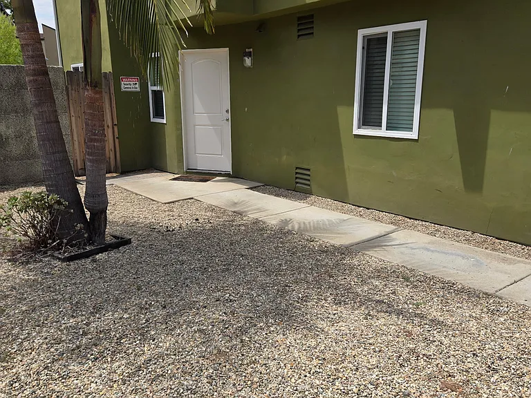 445 Hart Dr #7 — Photo 11