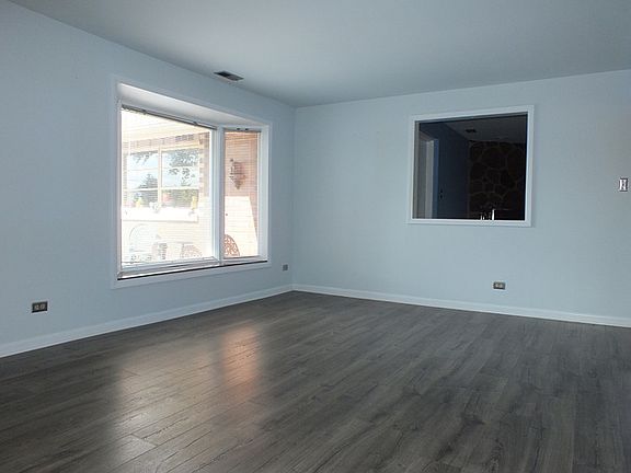 4th image of 18055 Cicero Ave