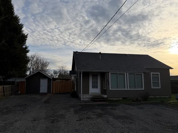 270 Knapp Ln, Eugene, OR 97404