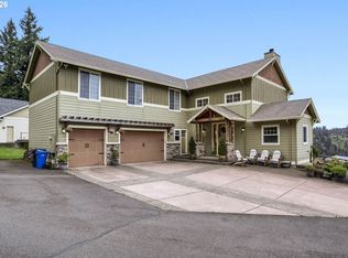 17220 S Radfords View Ln, Oregon City, OR 97045
