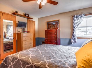 10124 Oakland Rd, Bloomington, MN 55420