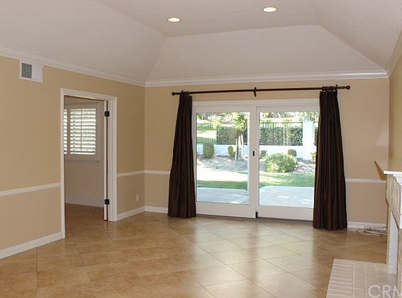4th image of 1409 Sunrise Cir S