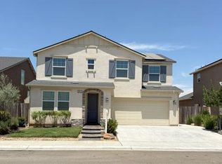 3963 Morris Ave, Clovis, CA 93619
