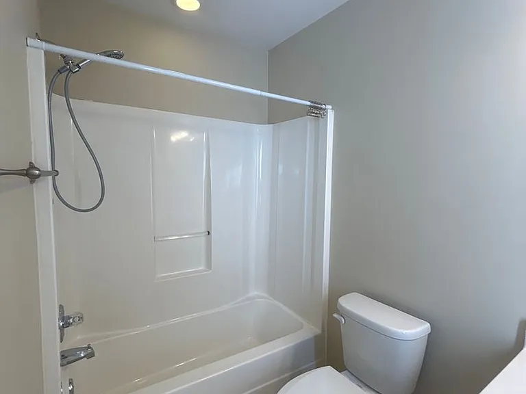 5619 Fetzer Ave NW — Photo 13