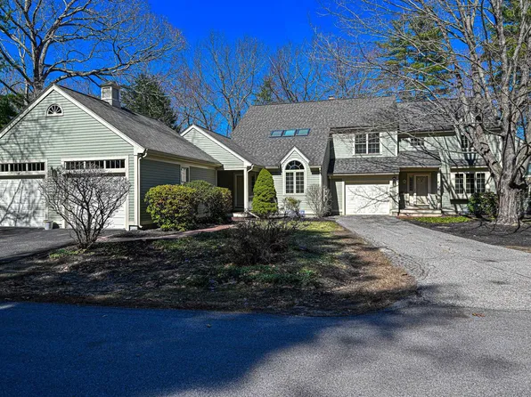 63 Peninsula Drive, Stratham, NH 03885