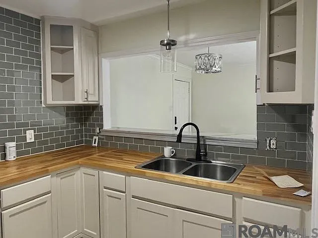 8250 Governor Dr #4 — Photo 10