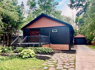 12 49th St N, Wasaga Beach, ON L9Z 1Y1