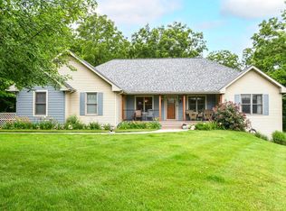 1310 Edgewood Ct, Lake Geneva, WI