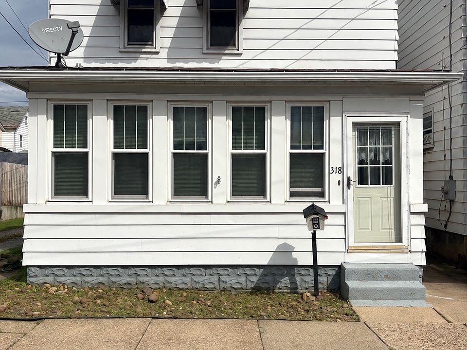1st image of 318 Cherry St
