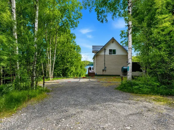 9815 N Rainbow Shores Rd, Willow, AK 99688