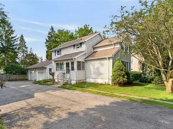 42 Barry St, Brockport, NY 14420