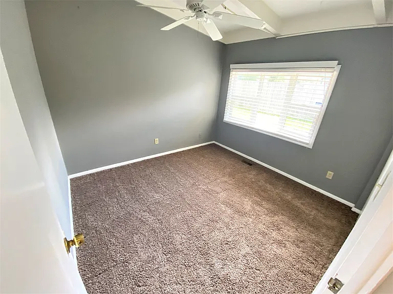2443 Edgevale Rd — Photo 15