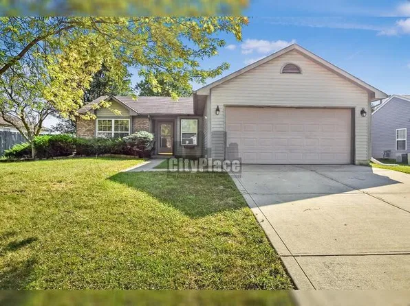 217 Creekway Ct, Whiteland, IN 46184