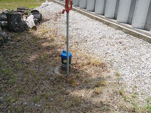 4th image of 512 Hood Ln