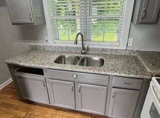 131 Oak Rd, Norris, TN 37828