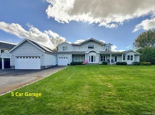 137 South Rd, Westhampton, NY 11977