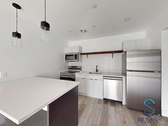 4th image of 1334 Bushwick Ave #2M