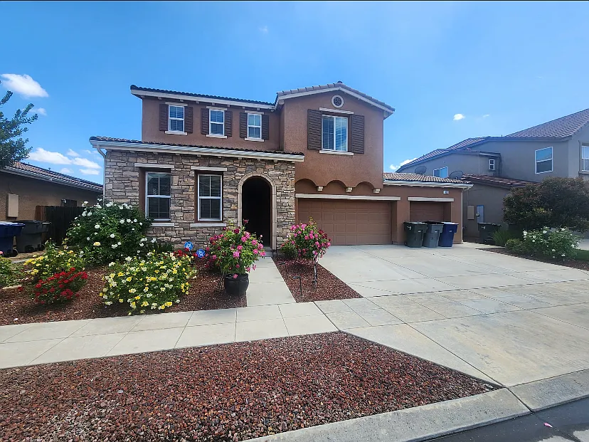 10638 N Sierra Vista Ave photo 1