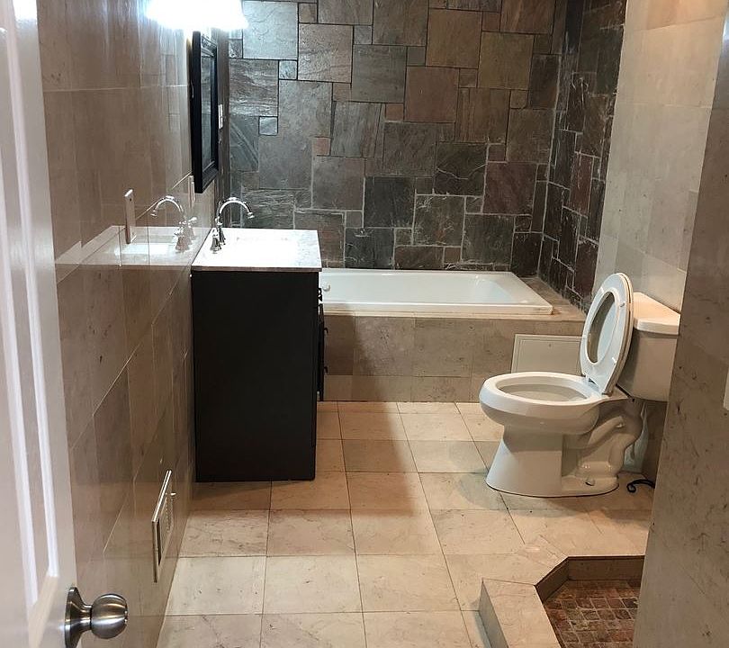2nd image of 400 W Franklin St Ste 401