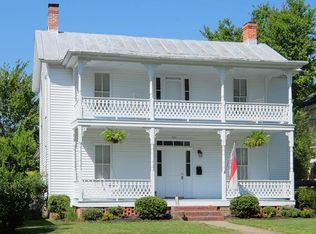 221 E Queen St, Edenton, NC 27932