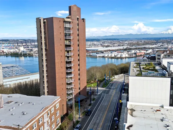 1 N Stadium Way #8, Tacoma, WA 98403