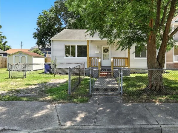 654 45th St, Newport News, VA 23607