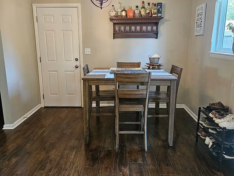 103 N Hill Ct — Photo 4