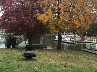 409 Armstrong Rd, Middle River, MD 21220