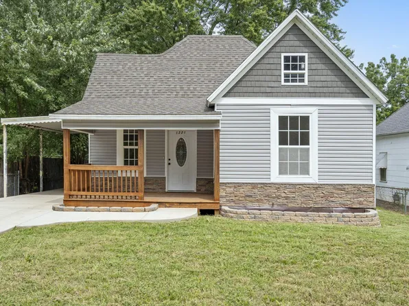 1221 W Thoman Street, Springfield, MO 65803