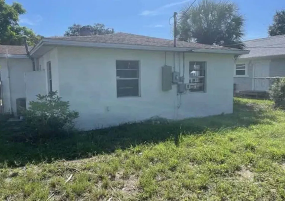 2 bed, 856 sqft, $1,600 — Photo 4