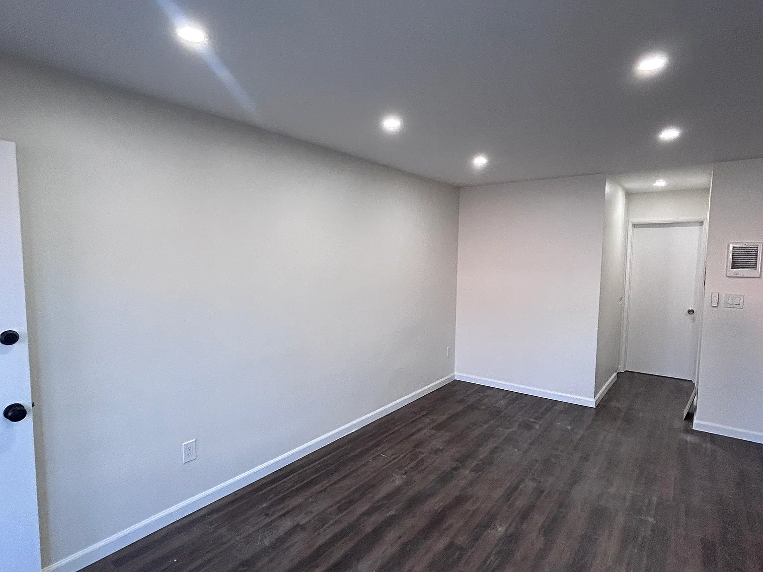 1 bed, 650 sqft, $2,050 — Photo 2