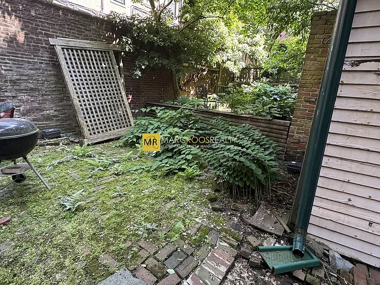 70 Joy St #1 — Photo 9