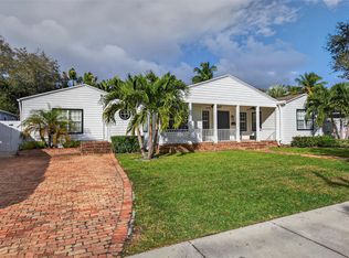 1001 SE 10th Street, Fort Lauderdale, FL 33316