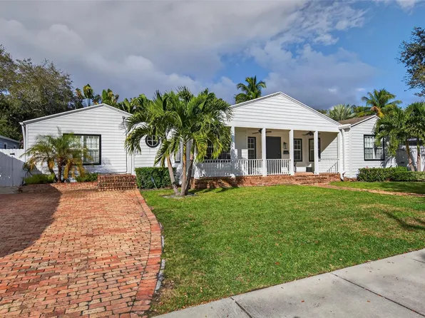 1001 SE 10th Street, Fort Lauderdale, FL 33316