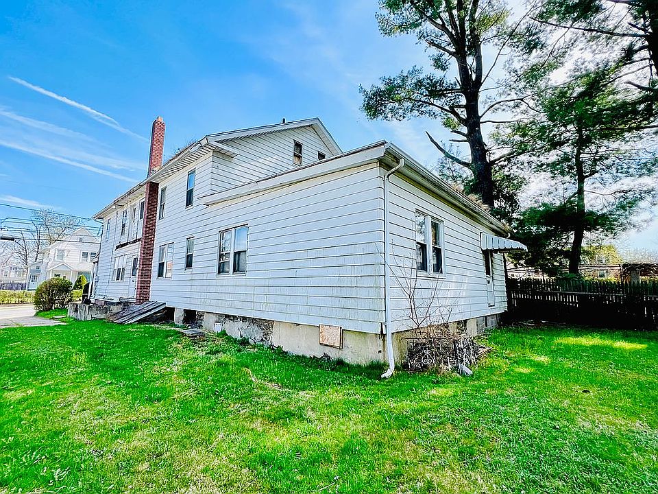 2nd image of 195-197 Parrish St