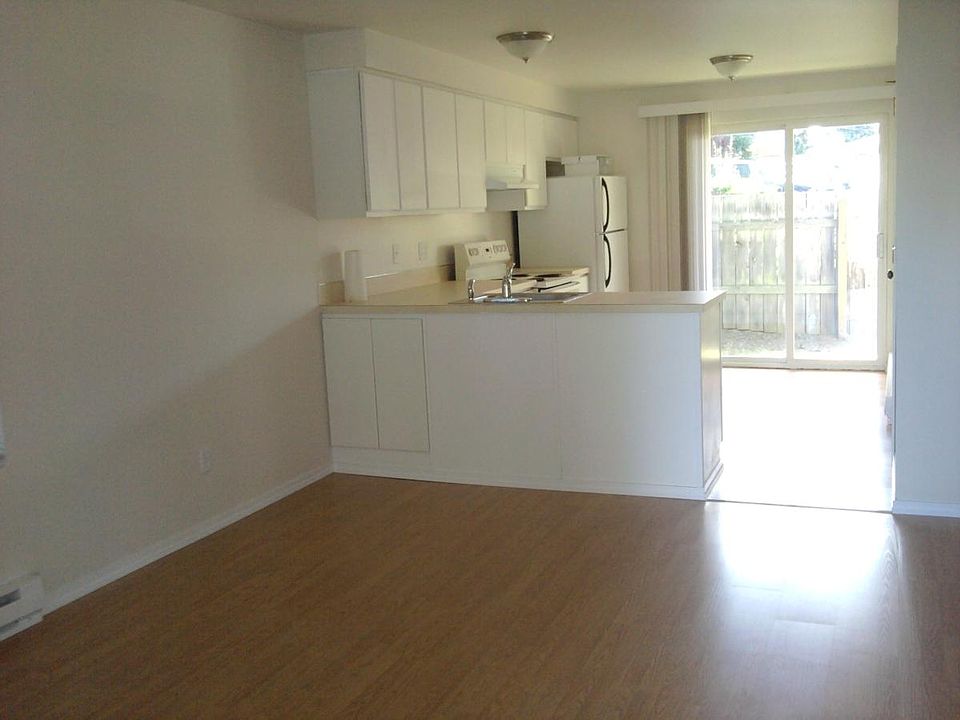 1st image of 393 NE Kettle St APT A103