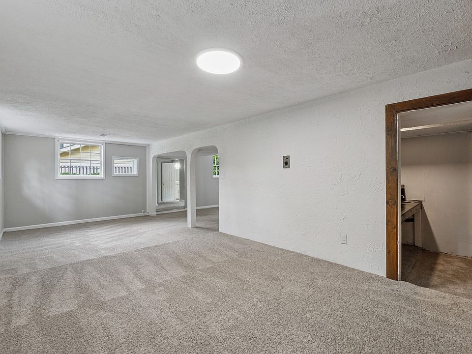 22nd image of 4616 Greenspring Rd
