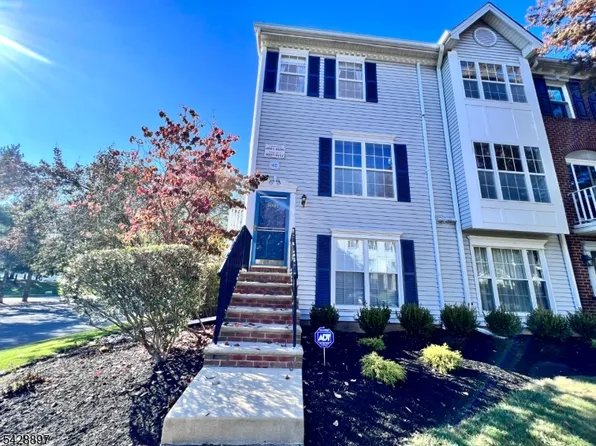 4001 Riddle Ct, Bridgewater, NJ 08807