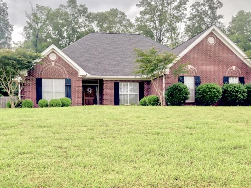 1st image of 545 White Oak Ln