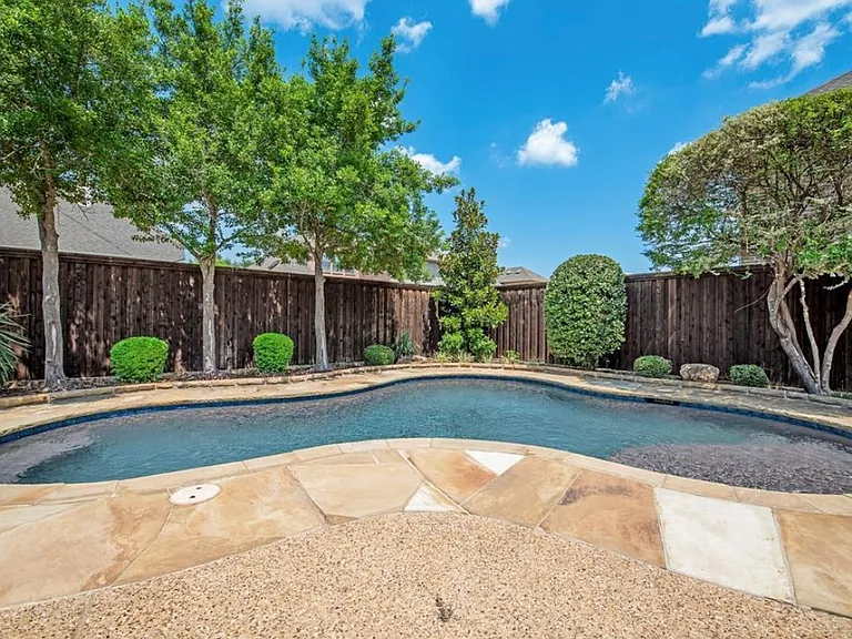1210 Homer Johnson Ln — Photo 9