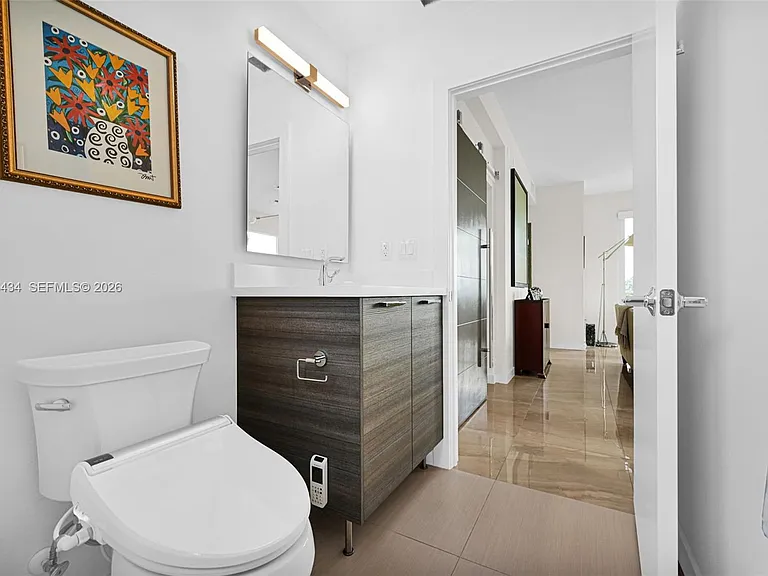 1900 SE 2nd St #301 — Photo 32