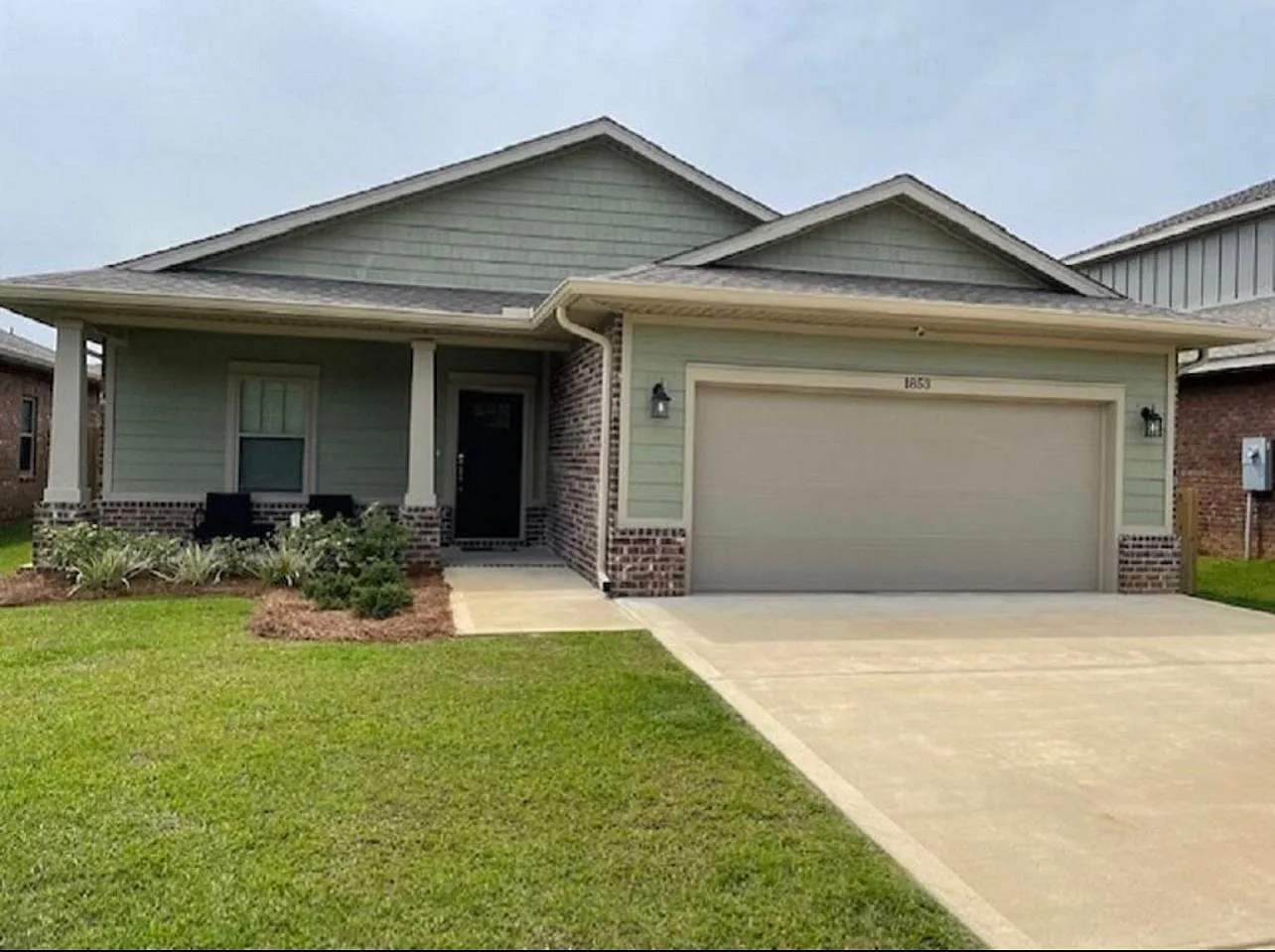 1853 Medlin Ct — Photo 1