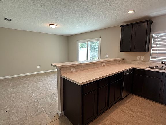 4th image of 4019 Pine Hill Point #1