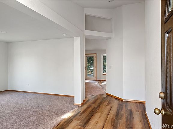 3rd image of 19415 110th Avenue Ct E