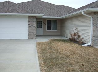 902 Larayne Ln, Norfolk, NE 68701