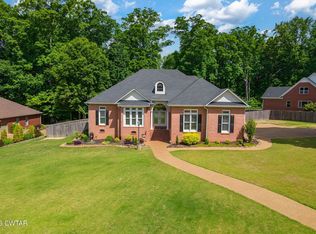 71 Forest Downs Dr, Jackson, TN 38305